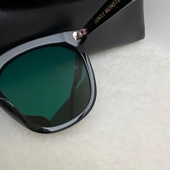 GENTLE MONSTER My Ma Sunglasses - Picture 6 of 16